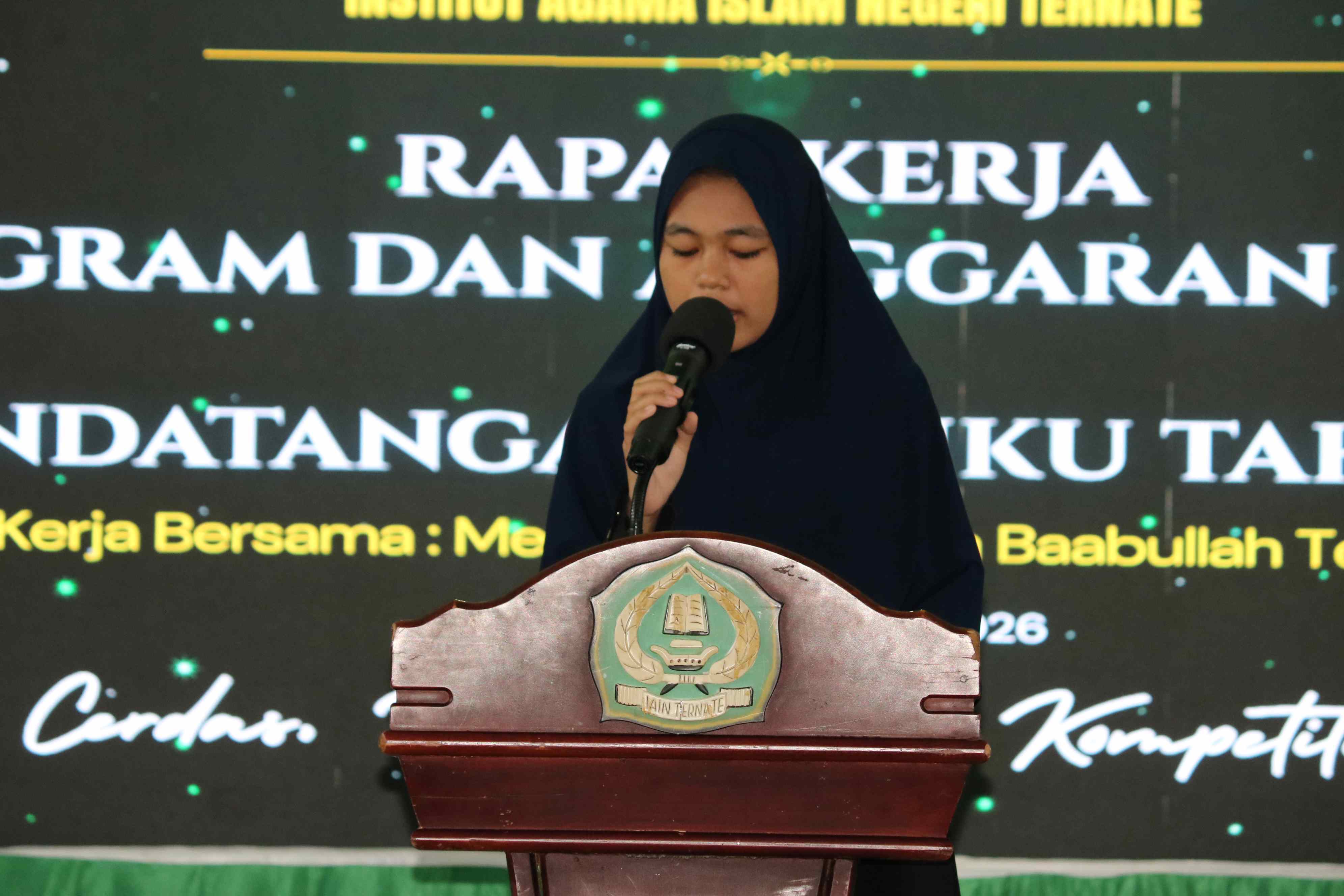 Suara Merdu Mahasantri Ma'had Al-Jami'ah Pukau Sesdirjen Pendis dan Para Pejabat di Raker IAIN Ternate
